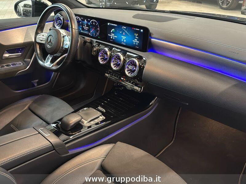 Mercedes-Benz Classe A A 180 d Premium Night edition auto