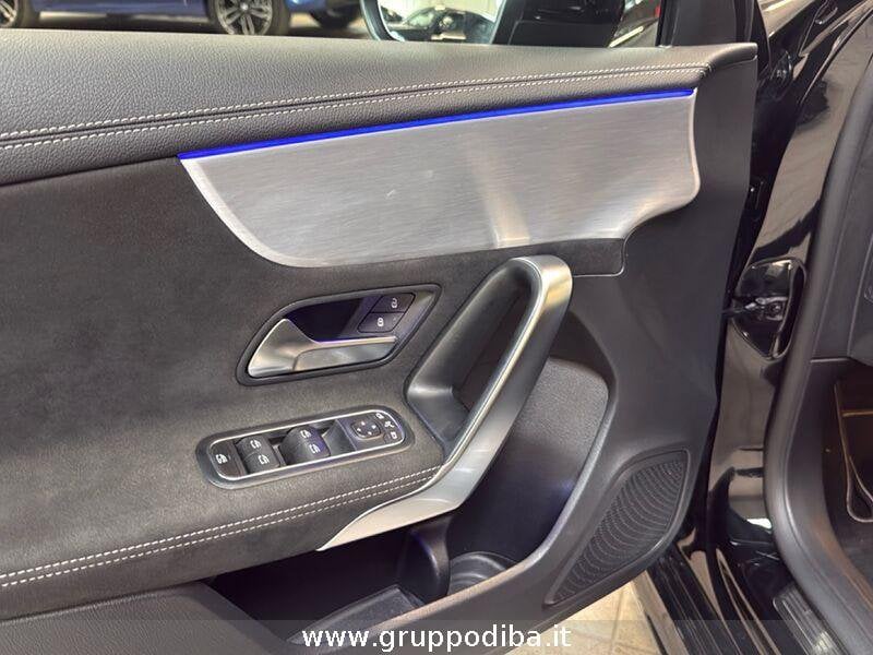 Mercedes-Benz Classe A A 180 d Premium Night edition auto