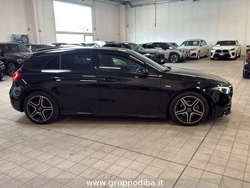 Mercedes-Benz Classe A A 180 d Premium Night edition auto