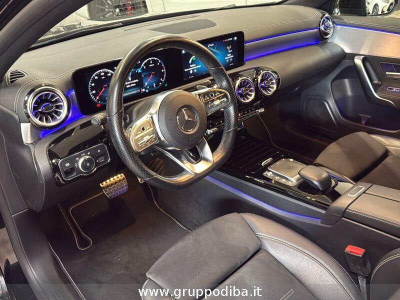 Mercedes-Benz Classe A A 180 d Premium Night edition auto
