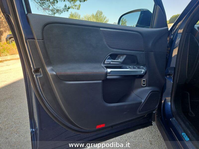 Mercedes-Benz EQB EQB 300 Premium 4matic