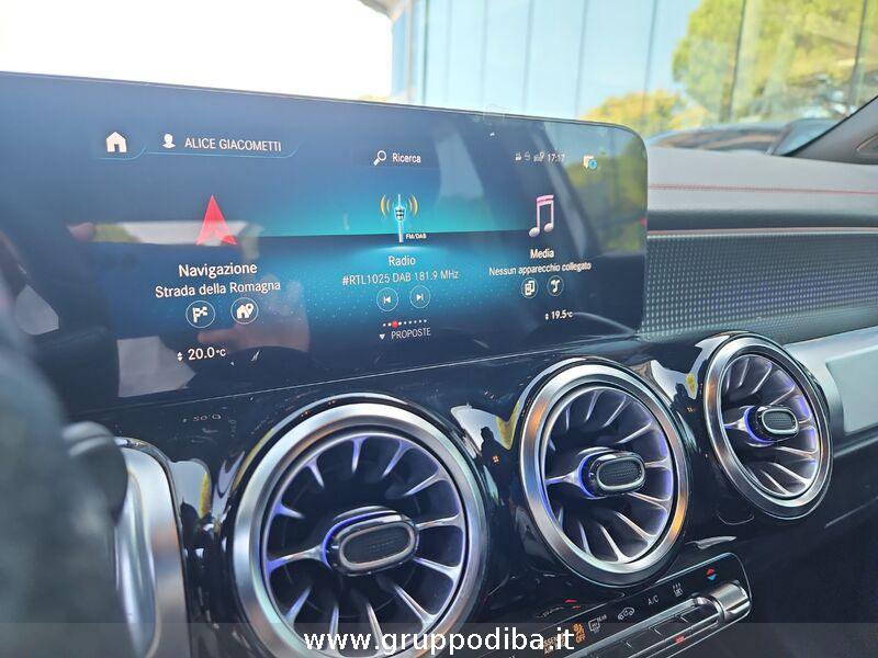 Mercedes-Benz EQB EQB 300 Premium 4matic