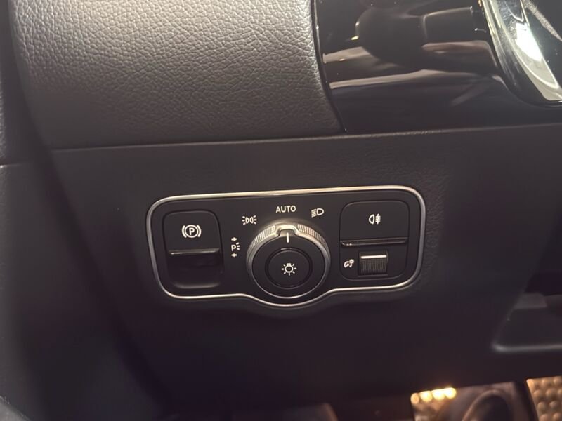 Mercedes-Benz GLA GLA 200 d AMG Line Premium 4matic auto