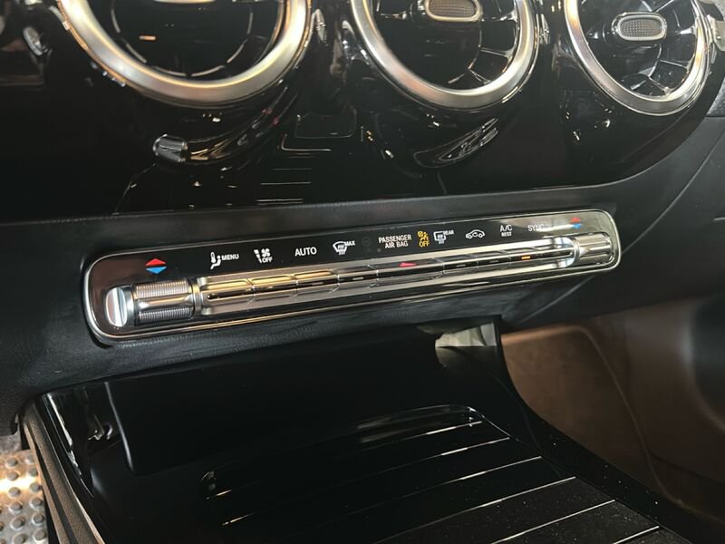 Mercedes-Benz CLA Shooting Brake CLA Shooting Brake 200 d Sport auto