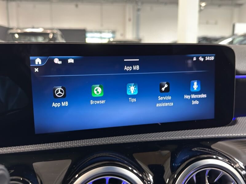 Mercedes-Benz Classe A A 200 d AMG Line Premium Plus auto
