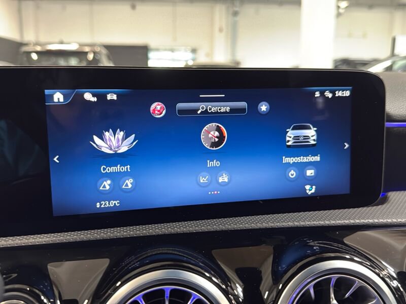 Mercedes-Benz Classe A A 200 d AMG Line Premium Plus auto