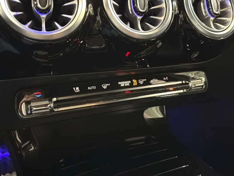 Mercedes-Benz Classe A A 200 d AMG Line Premium Plus auto