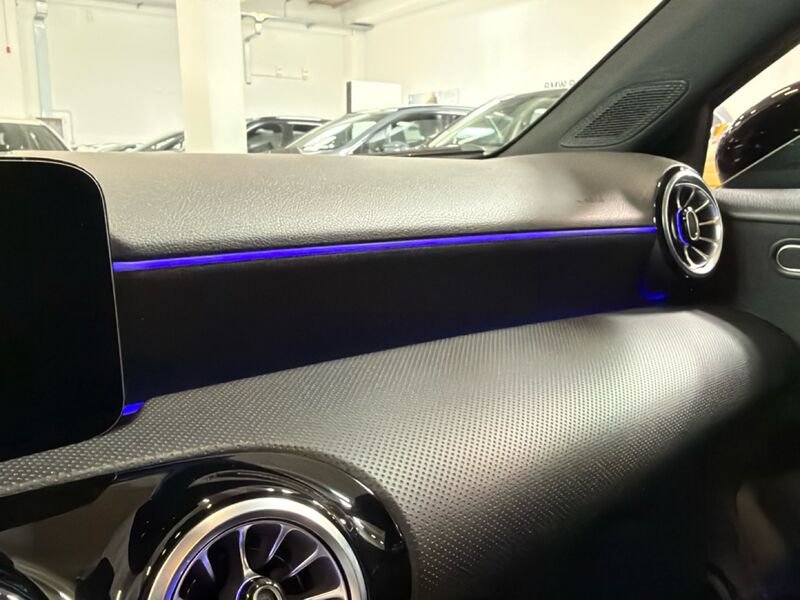 Mercedes-Benz Classe A A 200 d AMG Line Premium Plus auto