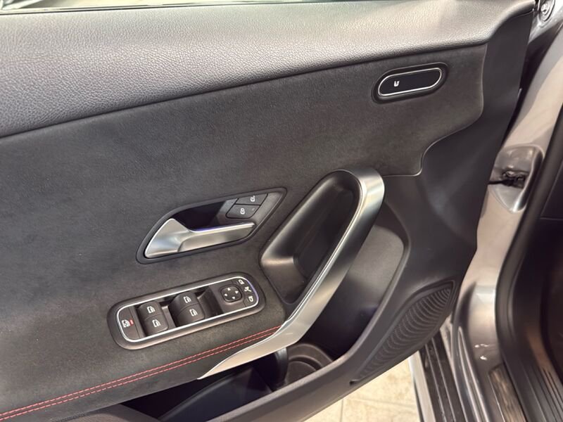 Mercedes-Benz Classe A A 200 d AMG Line Premium Plus auto