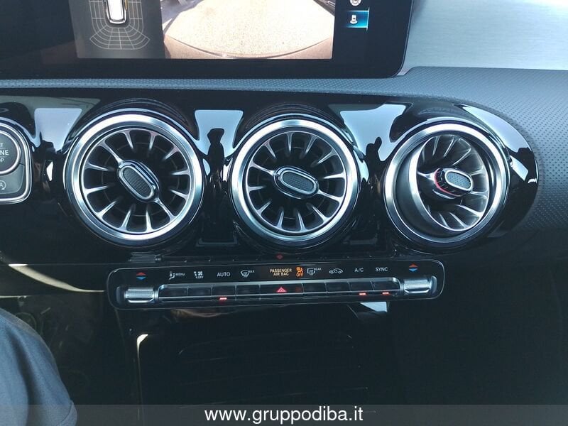 Mercedes-Benz CLA Shooting Brake CLA Shooting Brake 200 Premium auto