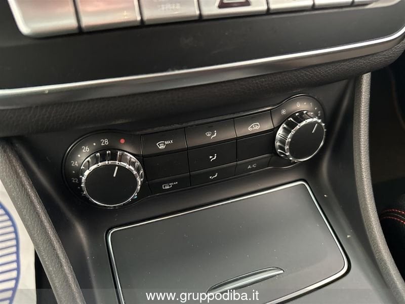 Mercedes-Benz CLA Coupe CLA 180 d Premium FL