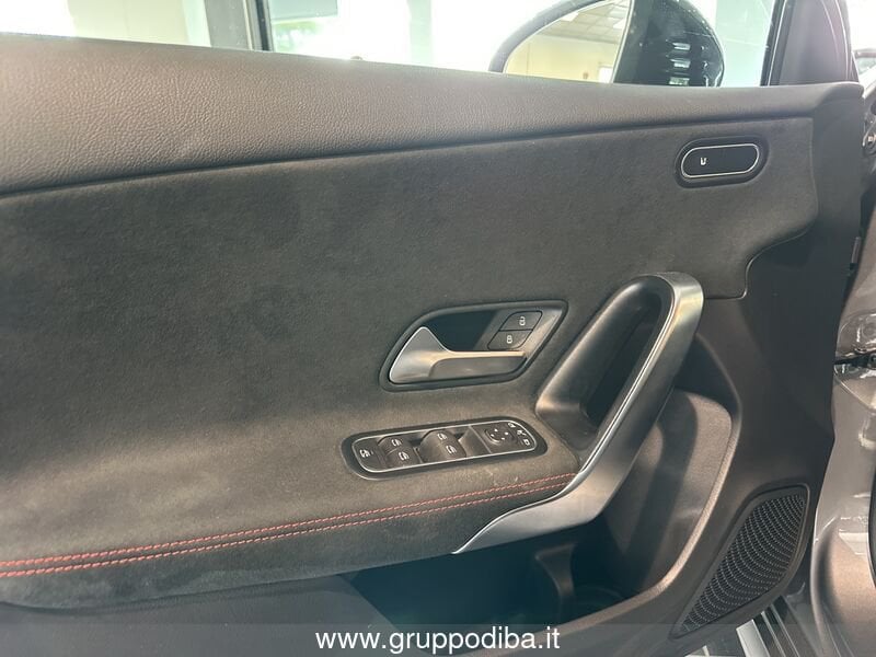Mercedes-Benz Classe A Compatta A 180 d AMG Line Premium auto