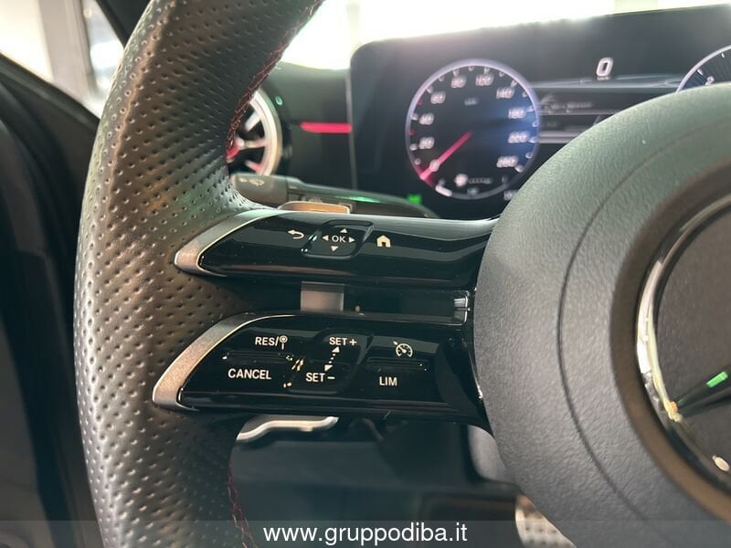 Mercedes-Benz Classe A Compatta A 180 d AMG Line Premium auto
