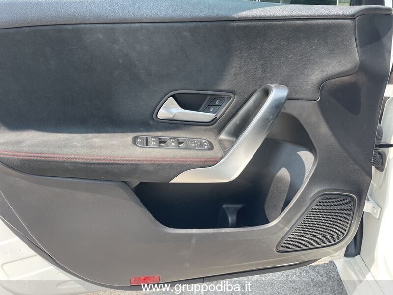 Mercedes-Benz Classe A Berlina A 180 d Premium auto