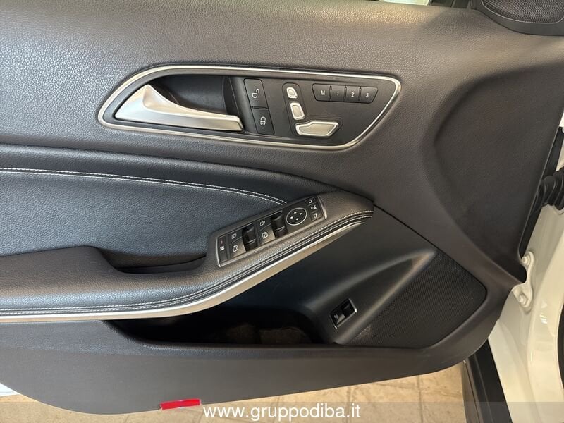 Mercedes-Benz GLA GLA 200 d Night Edition auto