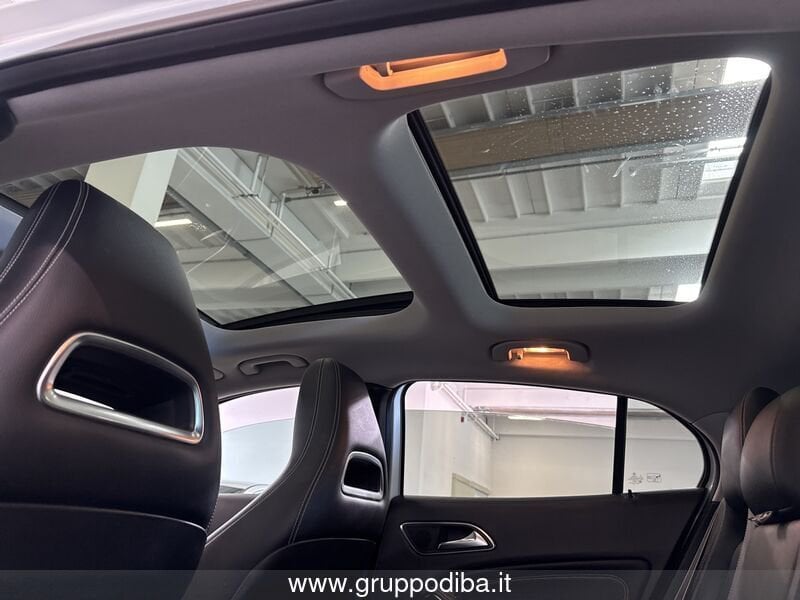 Mercedes-Benz GLA GLA 200 d Night Edition auto