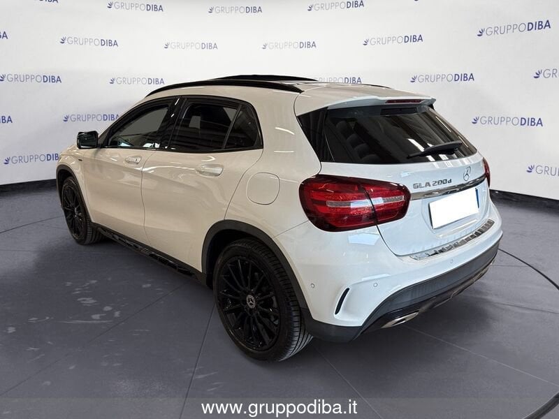 Mercedes-Benz GLA GLA 200 d Night Edition auto