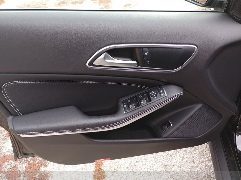 Mercedes-Benz GLA GLA 180 Sport