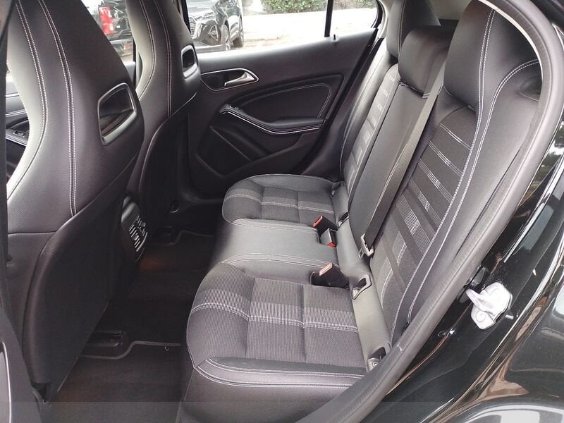 Mercedes-Benz GLA GLA 180 Sport