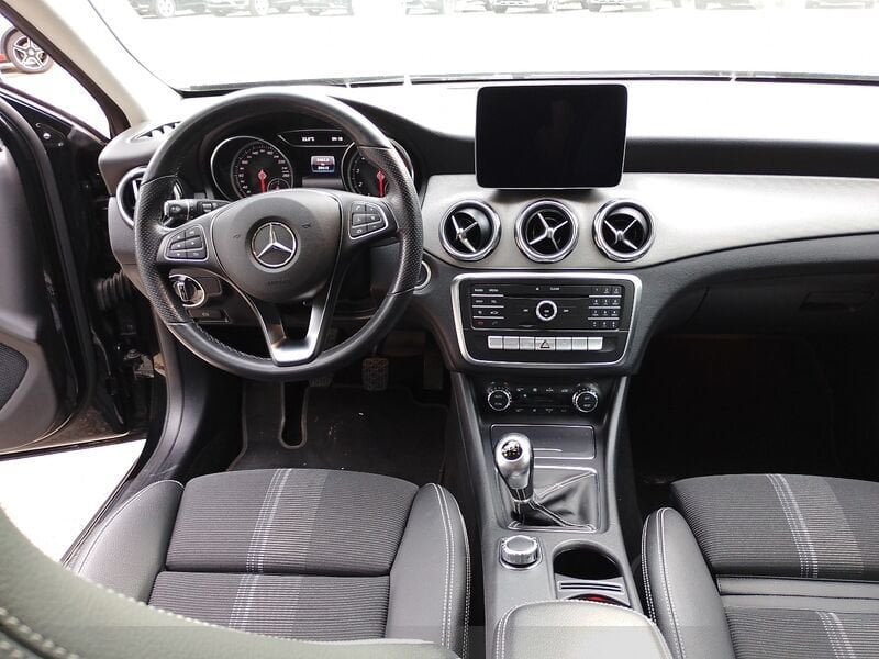 Mercedes-Benz GLA GLA 180 Sport