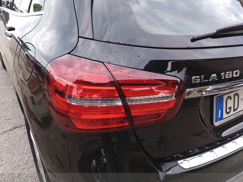 Mercedes-Benz GLA GLA 180 Sport