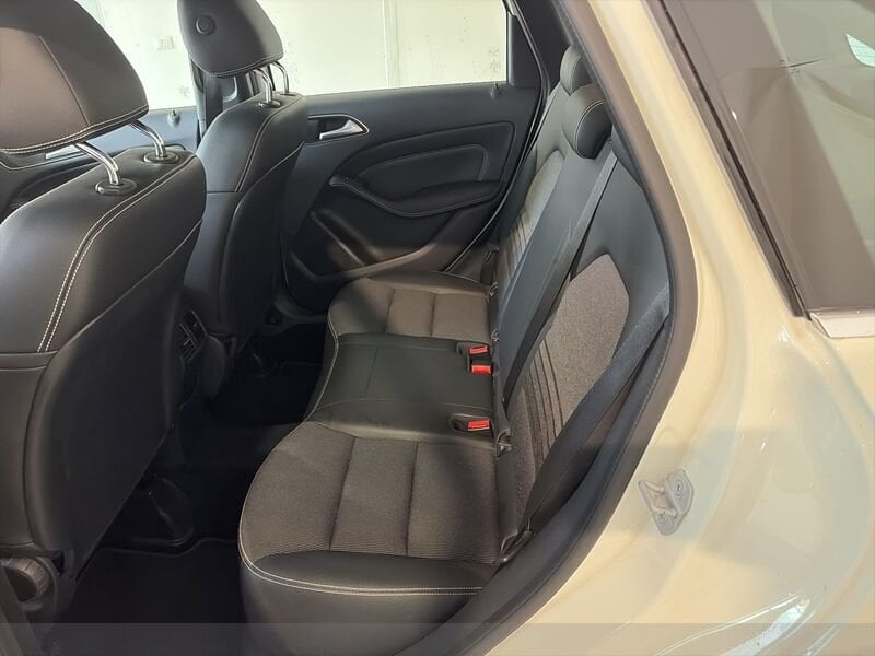 Mercedes-Benz Classe B B 200 d Sport Activity edition 4matic auto