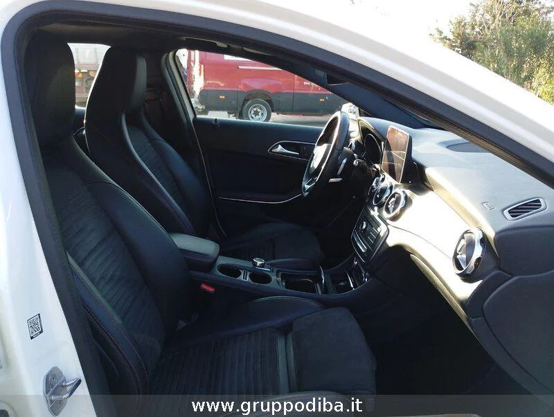 Mercedes-Benz GLA GLA 200 d Premium 4matic auto