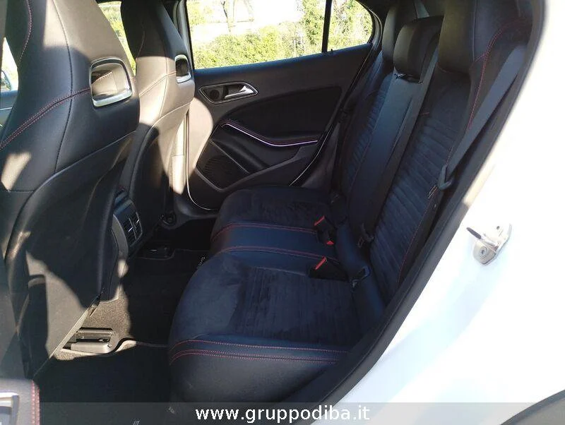 Mercedes-Benz GLA GLA 200 d Premium 4matic auto