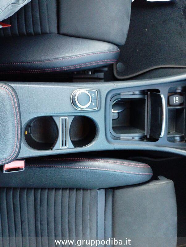 Mercedes-Benz GLA GLA 200 d Premium 4matic auto