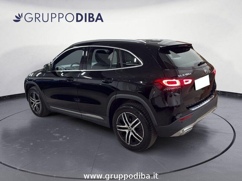 Mercedes-Benz GLA GLA 180 d Sport auto