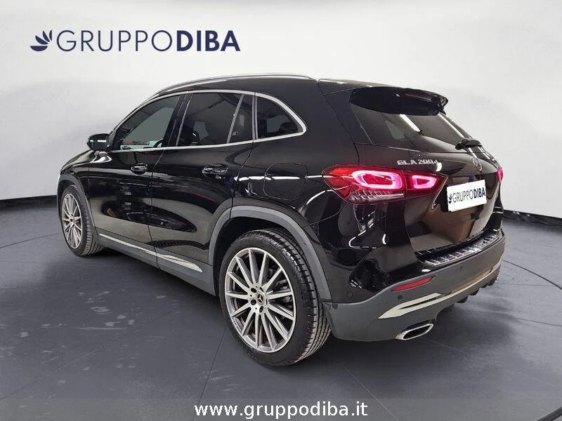 Mercedes-Benz GLA GLA 200 d Premium 4matic auto