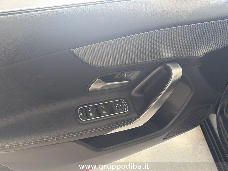 Mercedes-Benz Classe A Berlina A 180 d Sport auto