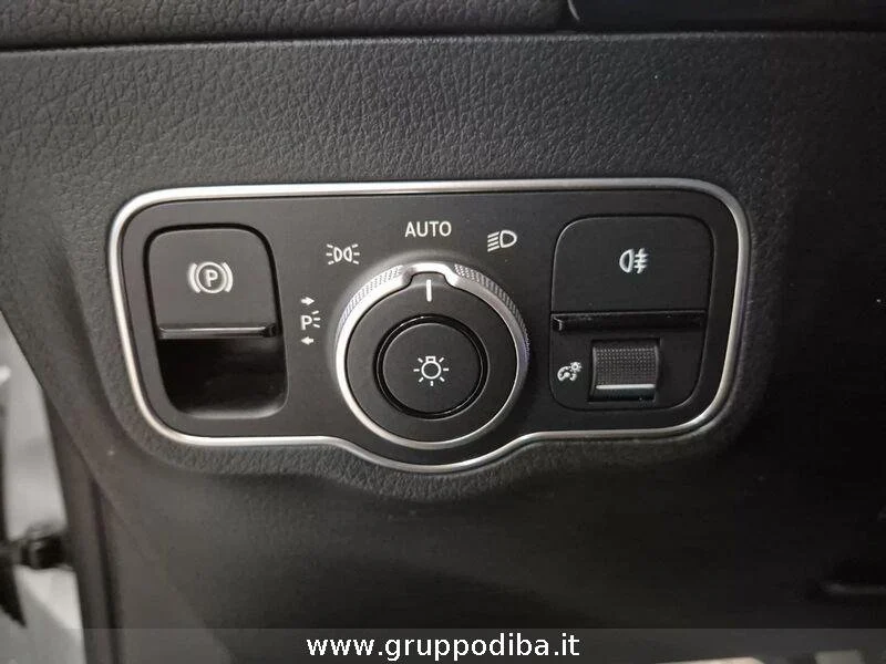 Mercedes-Benz GLA GLA 200 d Progressive Advanced auto