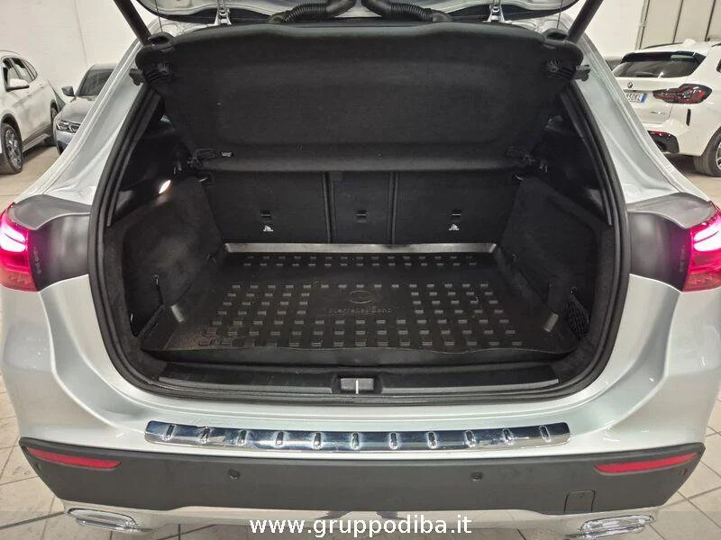 Mercedes-Benz GLA GLA 200 d Progressive Advanced auto