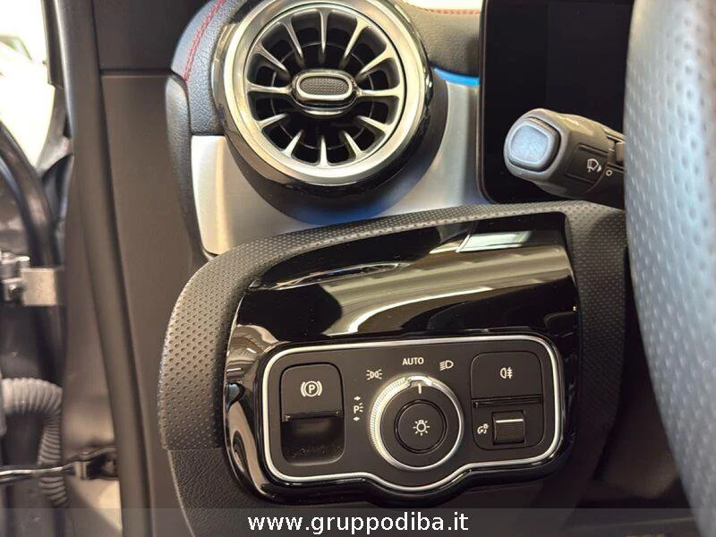 Mercedes-Benz CLA Shooting Brake CLA Shooting Brake 200 d AMG Line Advanced Plus au