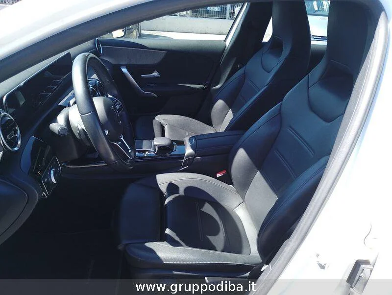 Mercedes-Benz Classe A Berlina A 180 d Sport auto