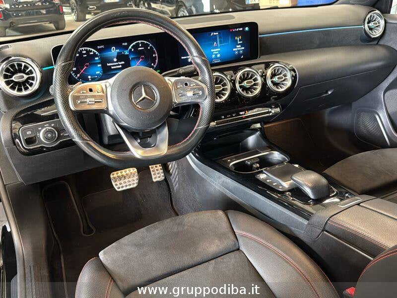 Mercedes-Benz Classe A A 200 d Premium 4matic auto