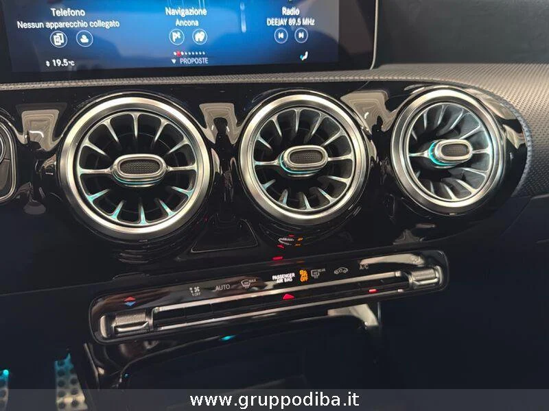 Mercedes-Benz Classe A A 200 d Premium 4matic auto