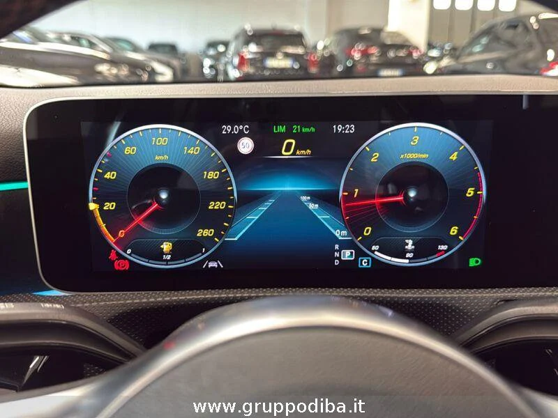 Mercedes-Benz Classe A A 200 d Premium 4matic auto