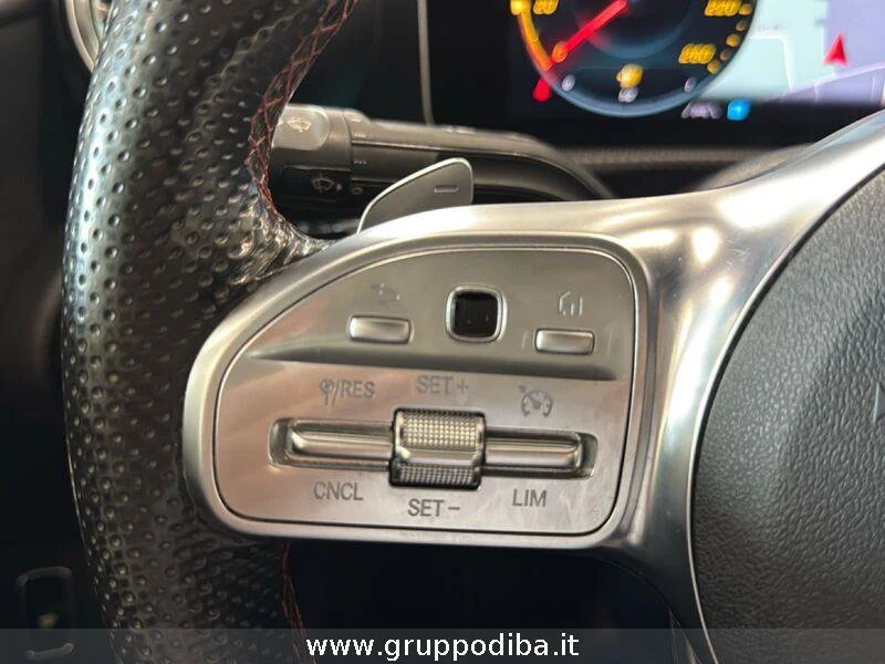 Mercedes-Benz Classe A A 200 d Premium 4matic auto