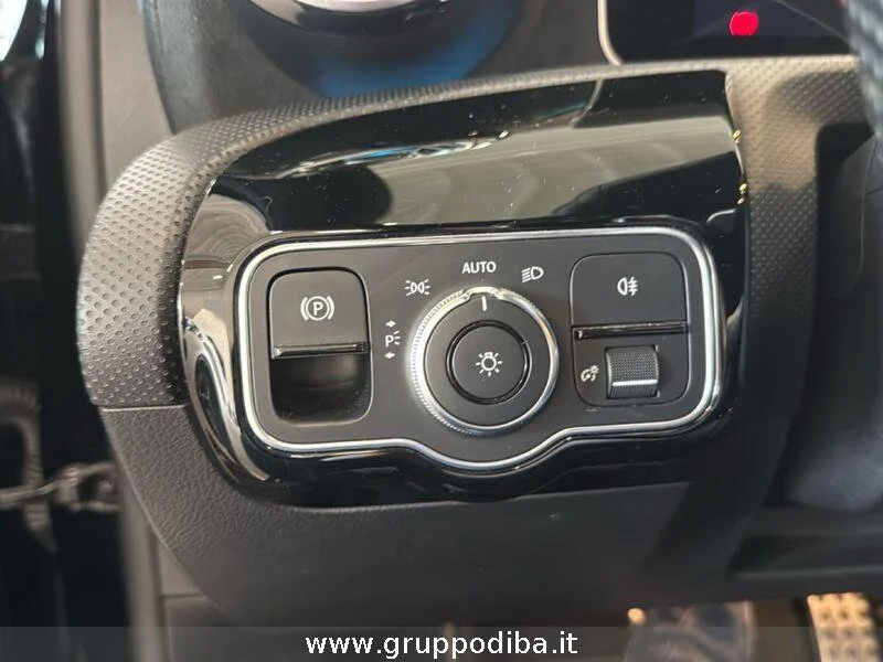 Mercedes-Benz Classe A A 200 d Premium 4matic auto