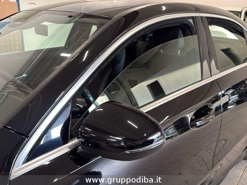 Mercedes-Benz Classe A A 200 d Premium 4matic auto