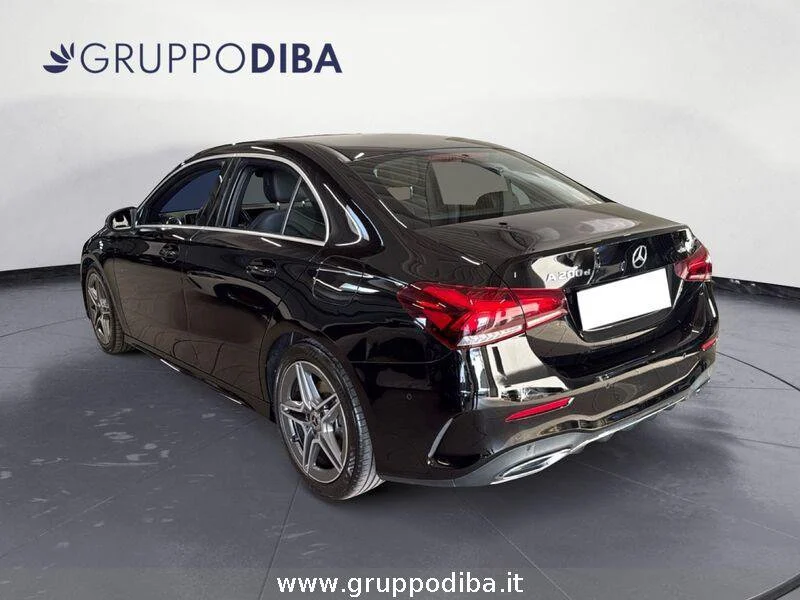 Mercedes-Benz Classe A A 200 d Premium 4matic auto