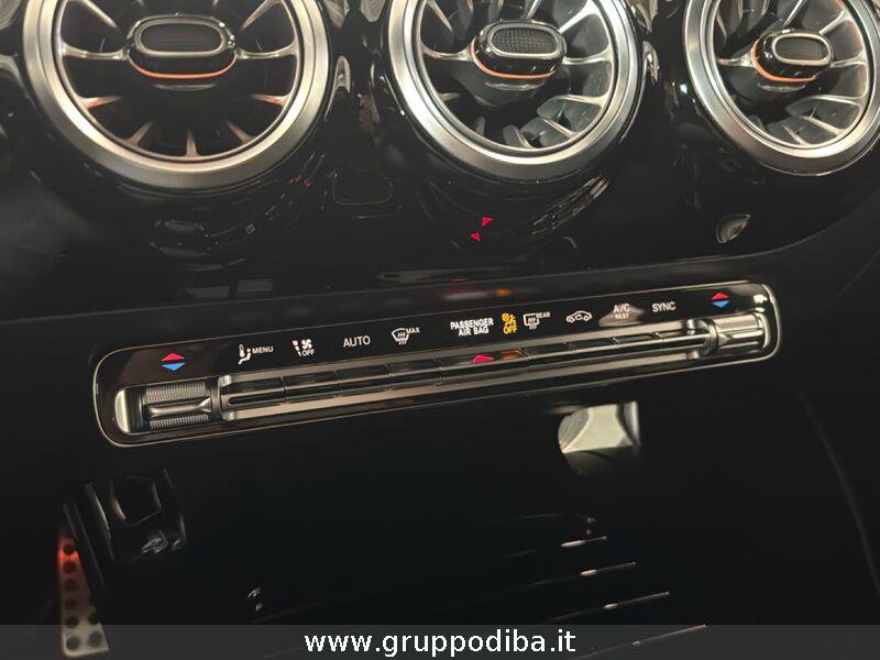 Mercedes-Benz CLA Coupe CLA Coupe 200 d Night edition 4matic auto